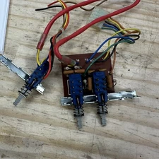 Kenwood KR-3600 Stereo Receiver Parts - Switches Loudness Radio YKC43HB