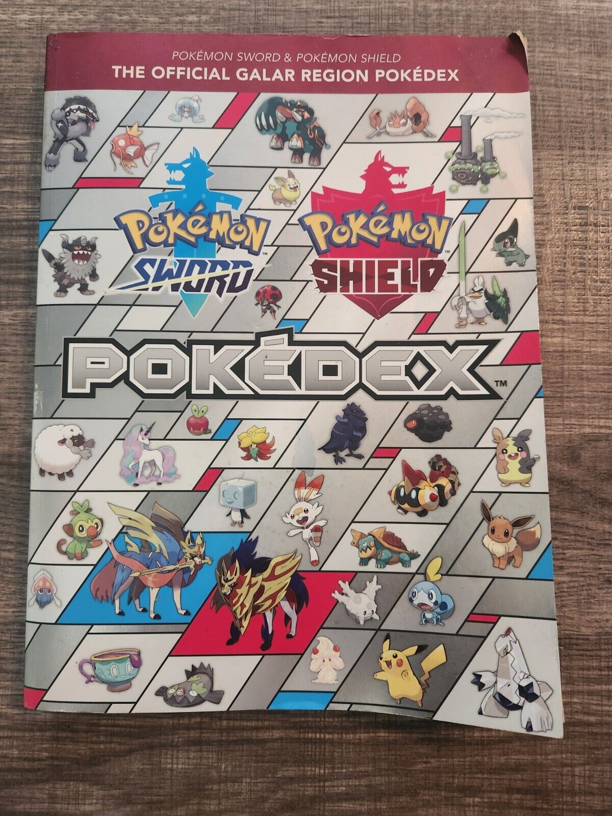 Pokemon Sword - Shield Official Galar Region Pokedex Softcover