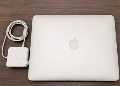 Apple MacBook Air 13  Intel i5 4GB RAM Dual Boot Mac/Windows