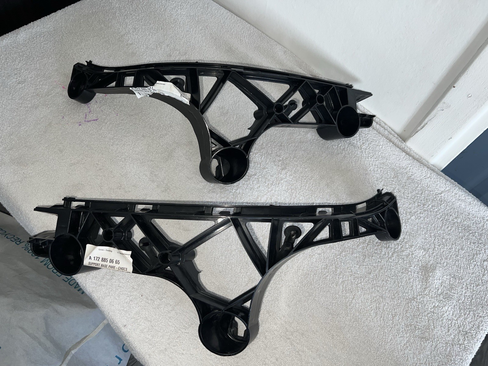 Support de pare-chocs arrière gauche droit résout espace aile pour Mercedes SLK R172 d'origine