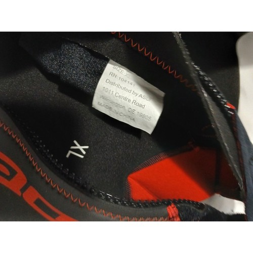 DBX Wetsuit Youth XL - Picture 8 of 12
