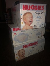 1-30 Huggies Little Movers Diapers BRND NEW SNUG  DRY - Size 5, Pack of 84