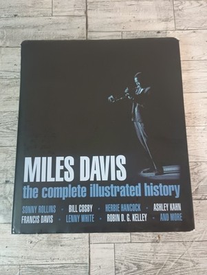 Miles Davis : The Complete Illustrated History by Francis Davis (2012,...