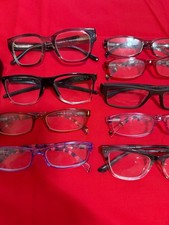 readers glasses 8 pair 2 cases diff strength