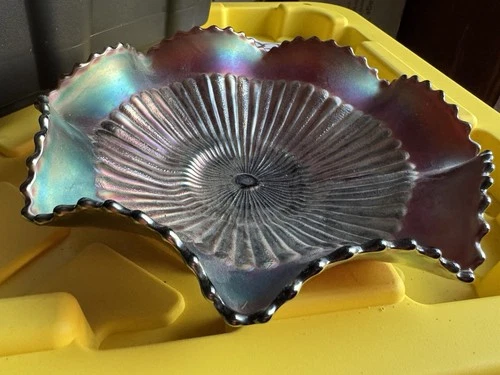 VINTAGE CARNIVAL GLASS NORTHWOOD AMETHYST STIPPLED RAYS BOWL