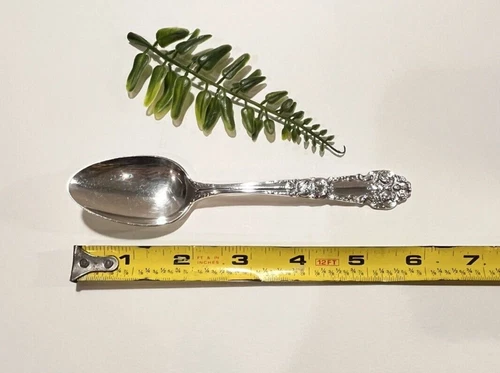 ONE Reed & Barton Sterling Silver Teaspoon French Renaissance Heavy 35.6Gr. Each