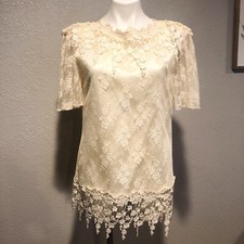 Vintage Patra Lace Ruffle Sleeve Blouse Overlay White Floral Applique Embroider