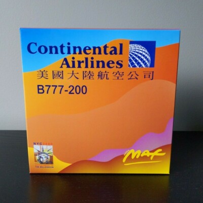 RARE Dragon Wings 1:400 Scale Continental Airlines Boeing 777-200 Peter Max NYC