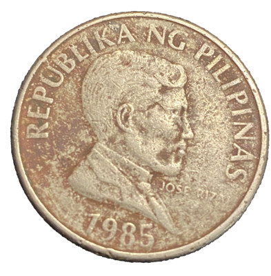 Philippines 1985 -  1 Piso Copper-Nickel Coin - Jose Rizal - Tamaraw bull