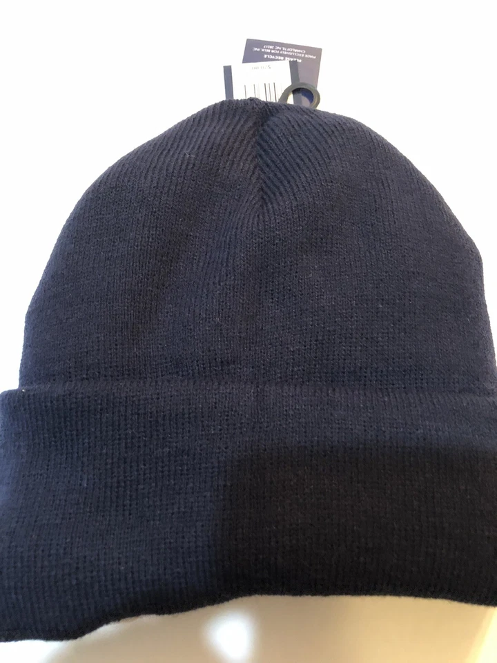 GORRO DE PUNTO CON PUÑOS DE ALFORJA PARA HOMBRE ~ AZUL MARINO PRECIO DE VENTA SUGERIDO POR EL FABRICANTE $20 ~ TALLA ÚNICA Foto 2 de 2