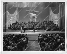 o14903 1946 orig photo Catherine McLeod, Philip Dorn film I've Always Loved You