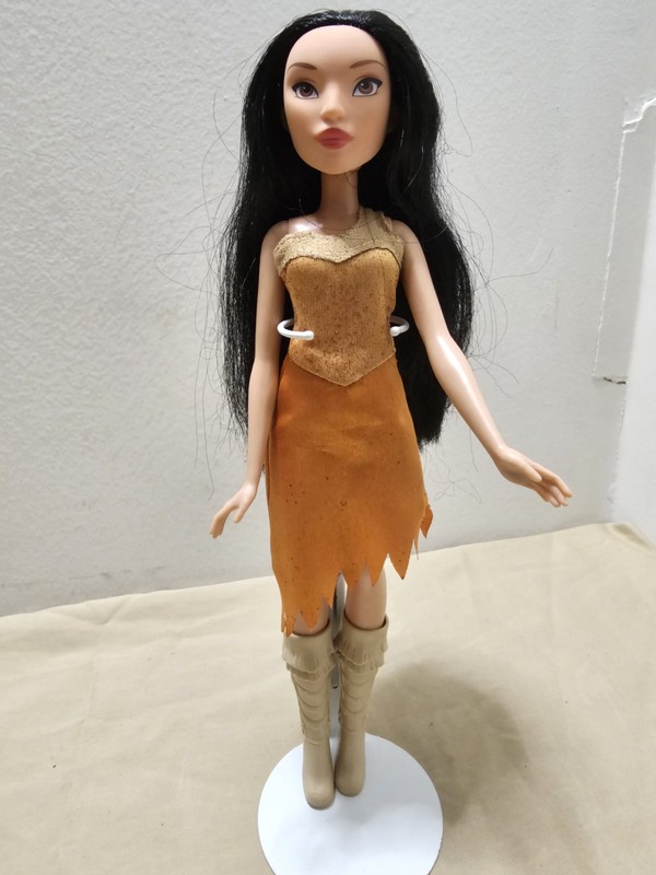 Hasbro Disney Princess Pocahontas Doll 11.5" VGUC 2015