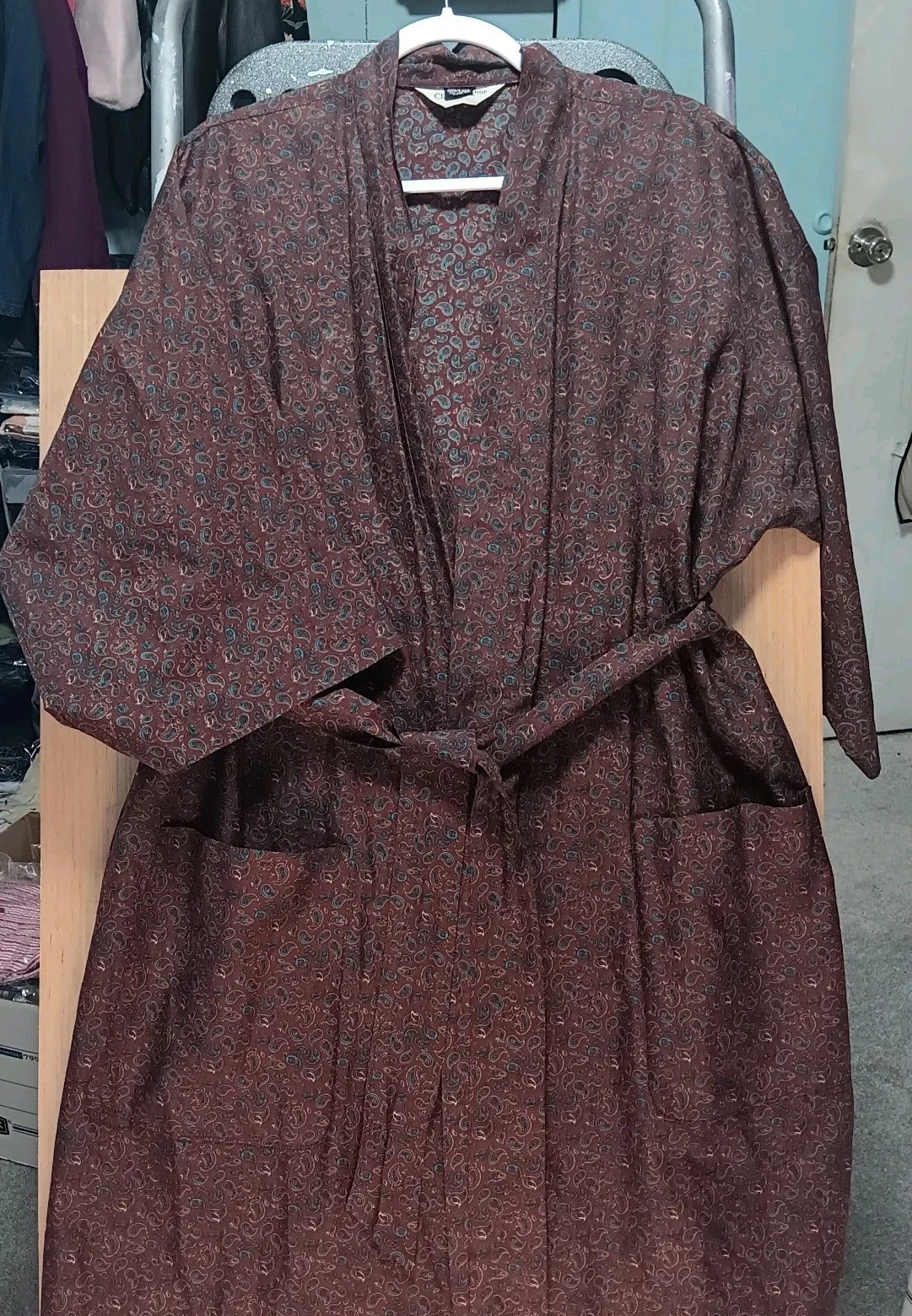 Robe vintage Christain Dior Monsieur homme soyeuse bordeaux cachemire made in USA taille unique