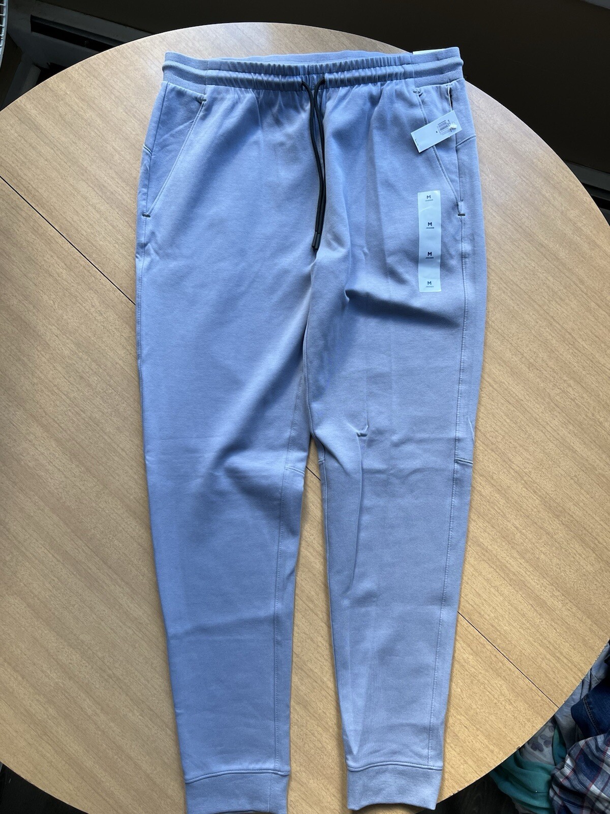 joggers men-image