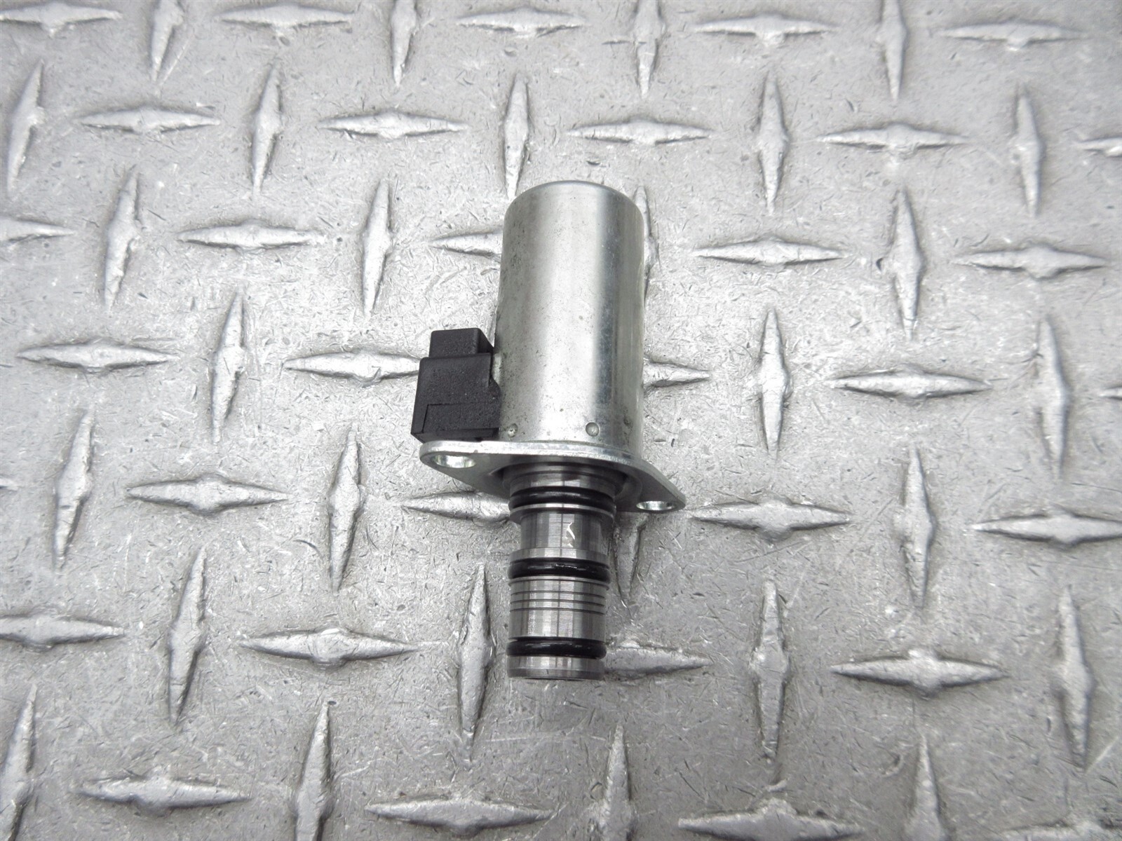 2008 Ferrari F430 Spider Roof Top Solenoid Control Regulator Valve Assembly