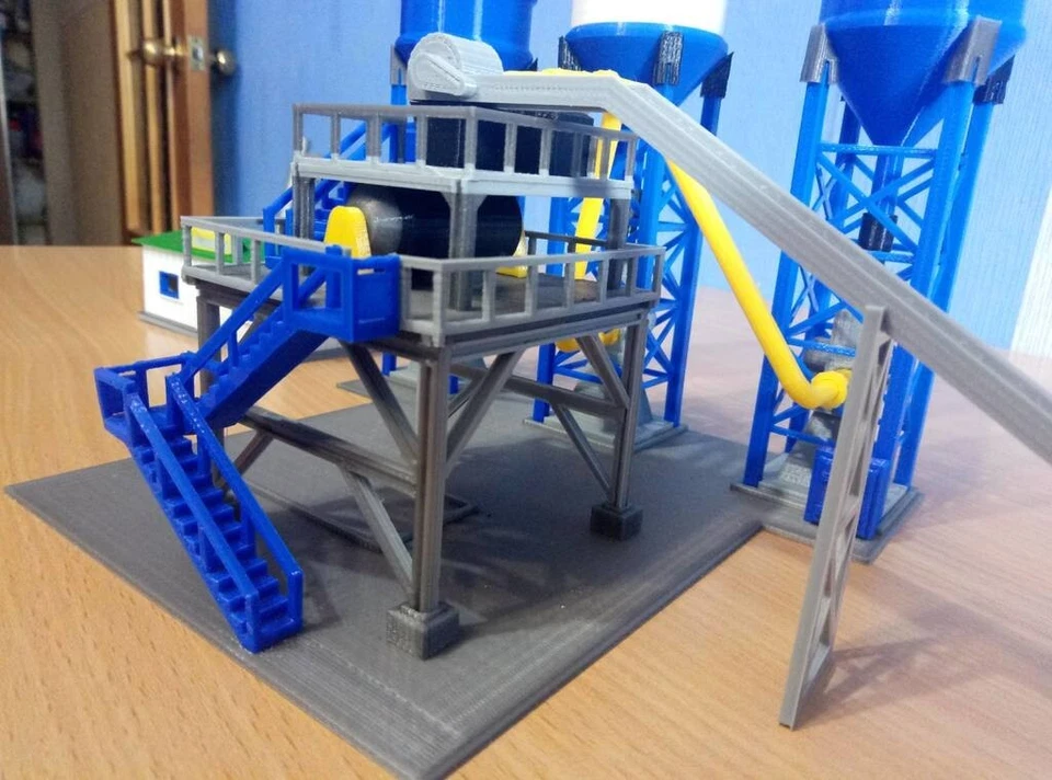 Fábrica de hormigón impresa en 3D, escala HO Foto 2 de 3