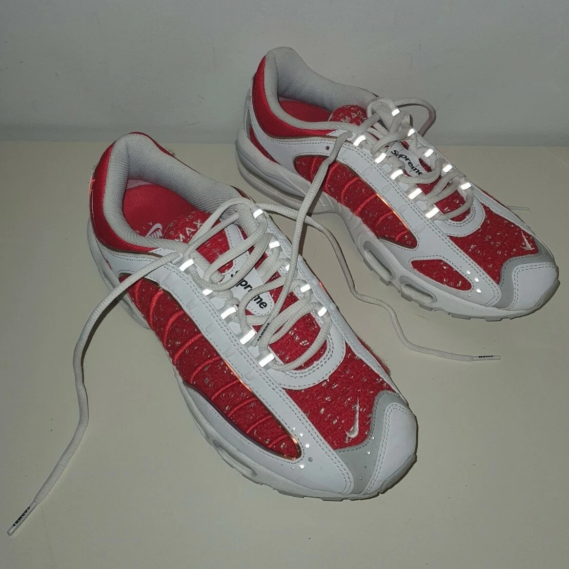 Lot SS19 Supreme x Nike Air Tailwind 4 US 9,5 UK 8,5 EU 43 blanc