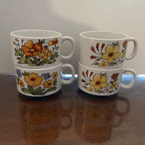 Vintage Soup Mugs Cups /Bowls
