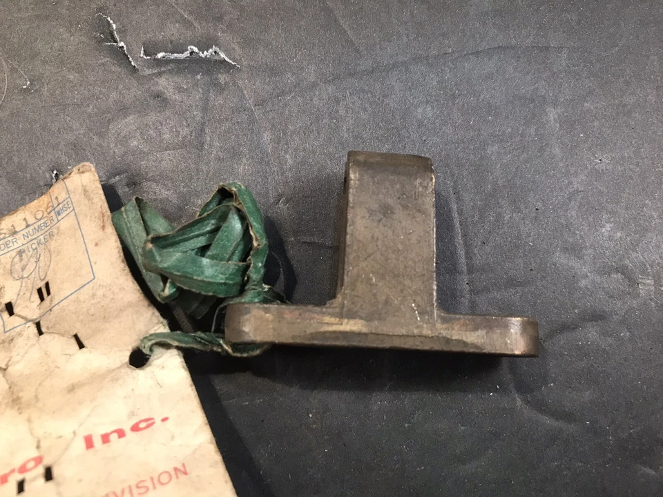 Soporte de ajuste de cable de embrague MG TD NOS Early TD Foto 3 de 3