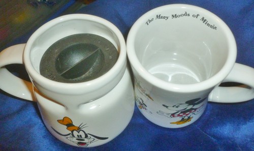 Lot/2 Sturdy DISNEY His & Hers? COFFEE MUGS: GOOFY TRAVEL & MINNIE'S MOODS, Exc - Picture 4 of 4
