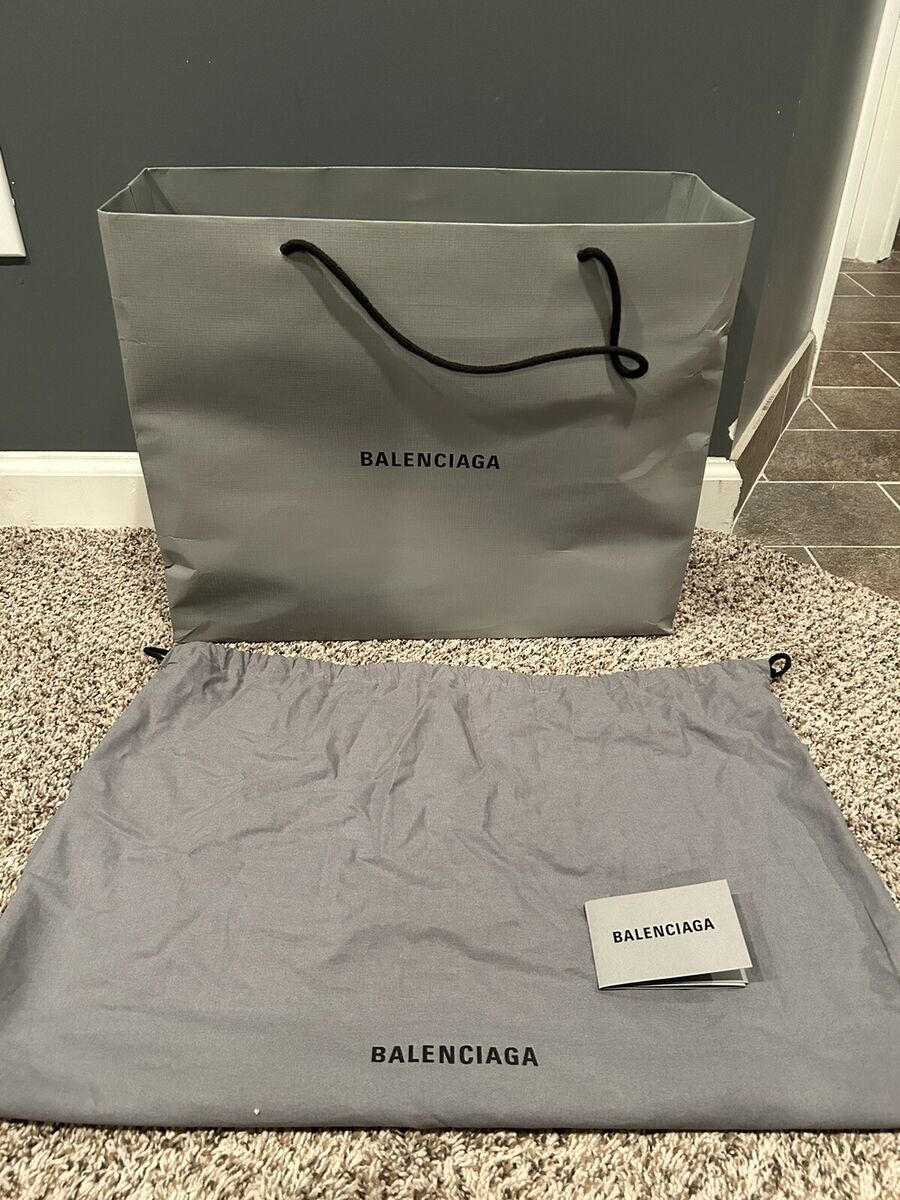 Balenciaga Everyday Backpack Calfskin Leather Black | eBay Balenciaga Everyday Backpack Calfskin Leather Black | eBay