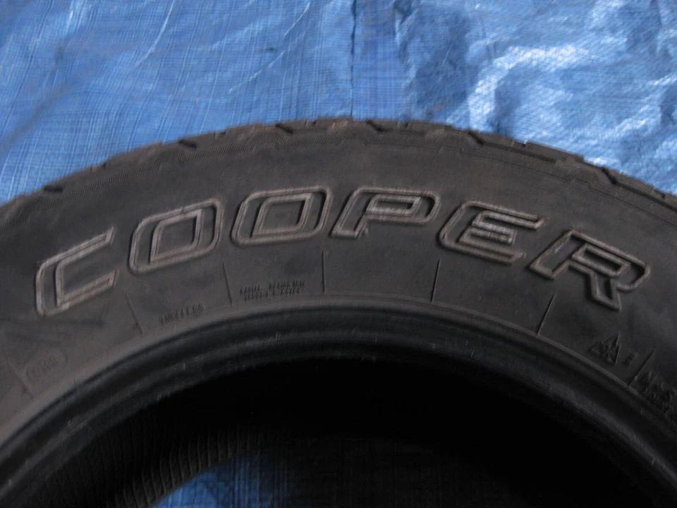 1 Reifen Cooper Discoverer AT3, 245/70 R16 107T, M+S Schneeflocke, DOT 1018 *NL - Bild 3 von 4