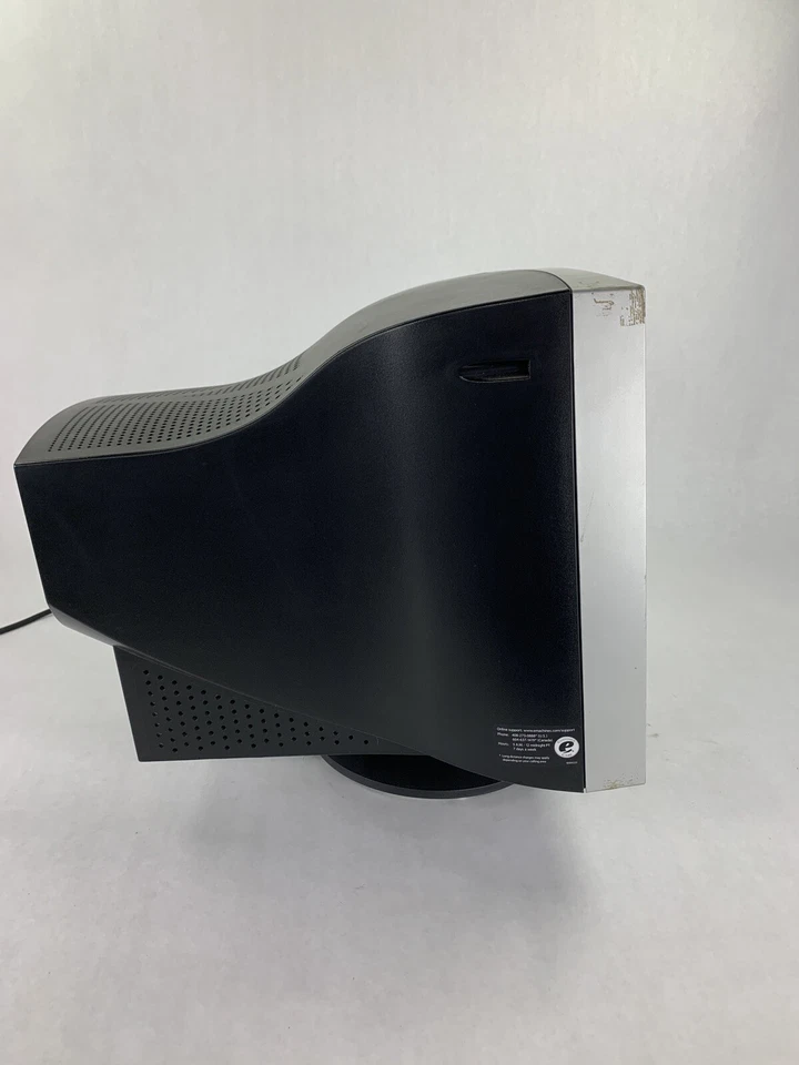 Monitor de computadora retro para juegos eMachines eView 1772 17" VGA CRT de colección Foto 4 de 4