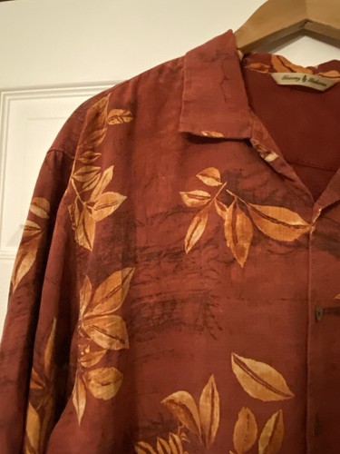 Tommy Bahama 100% silk red orange floral Hawaiian button up shirt size Large - Picture 3 of 8