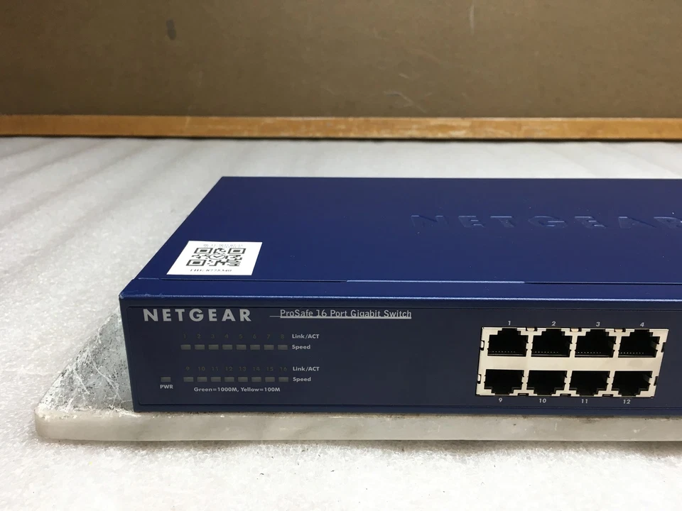 NETGEAR ProSAFE 16-Port Gigabit Ethernet Unmanaged Switch JGS516 - Image 2 of 4