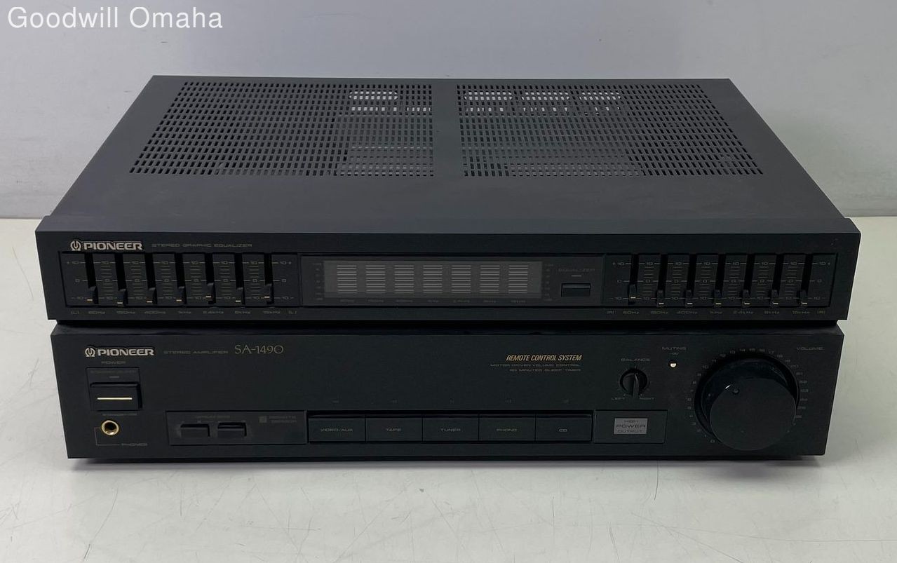 Pioneer SA-1490 Stereo Amplifier w/ Built In Stereo Graphic 