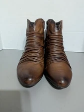 Pikolinos Women's Size EU 41  (US Size 10) Pleated Ankle Boots, Brown.