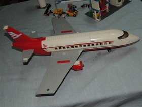 Lego 3182 City Airport 100% complete w/instruction manual MICE!