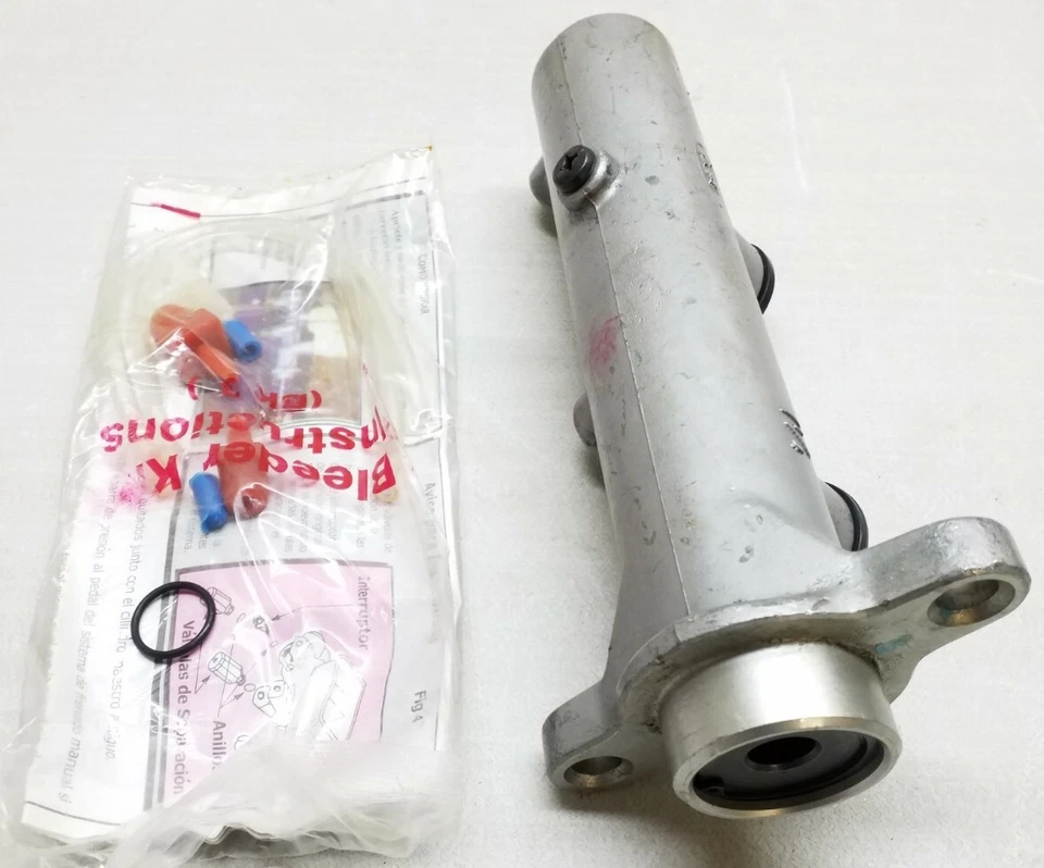 Cilindro maestro de freno M3033 Fenco remanufacturado sin depósito Foto 2 de 4