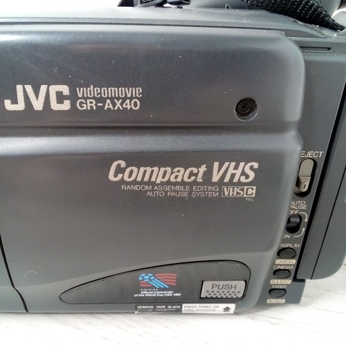 JVC GR-AX40 COMPACT CAMCORDER + BAG + STRAP - SPARES OR REPAIRS RETRO VINTAGE - Picture 3 of 10