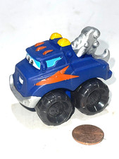 2008 HASBRO Tonka 2.75" Lil Chuck Friend Blue Tow Truck Toy Rolling Play C-082A
