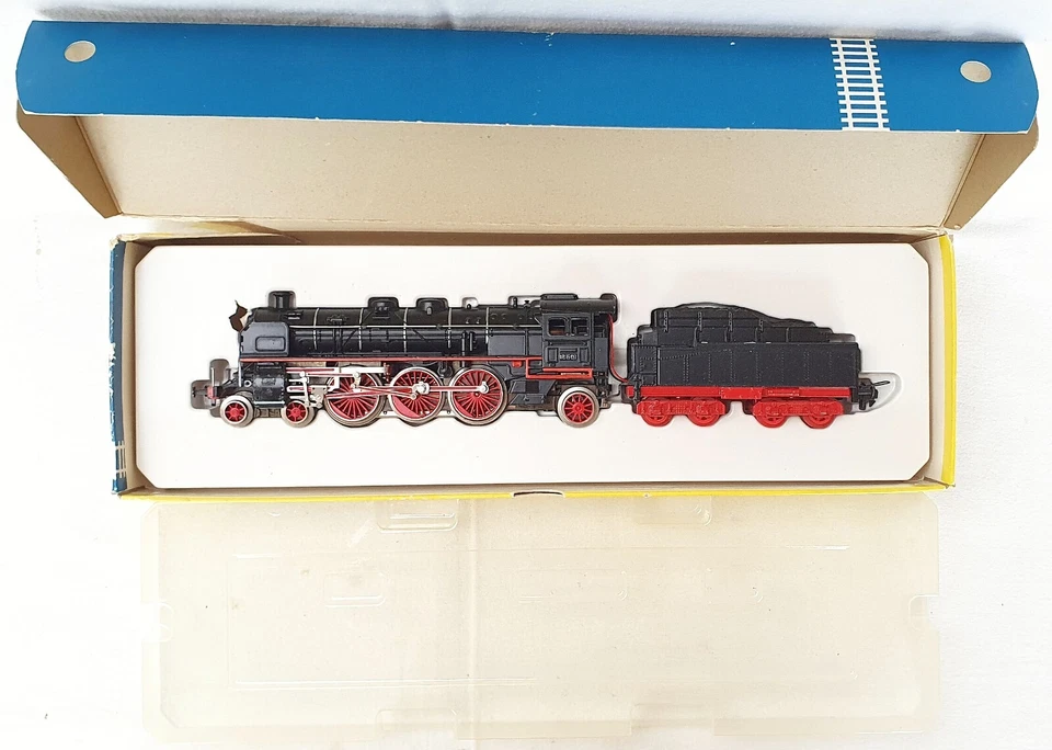 Trix Express International DC 3-Rail HO German DB BR 18 STEAM LOCOMOTIVE MIB`78! - Image 3 of 4