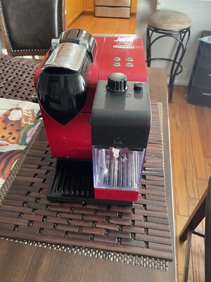 DeLonghi Nespresso EN520R Espresso Coffee Machine