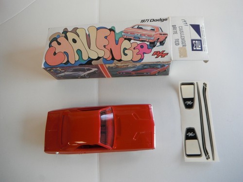 1971 DODGE CHALLENGER DEALER PROMO BRITE RED NOS IN BOX 71 - Bild 2 von 11