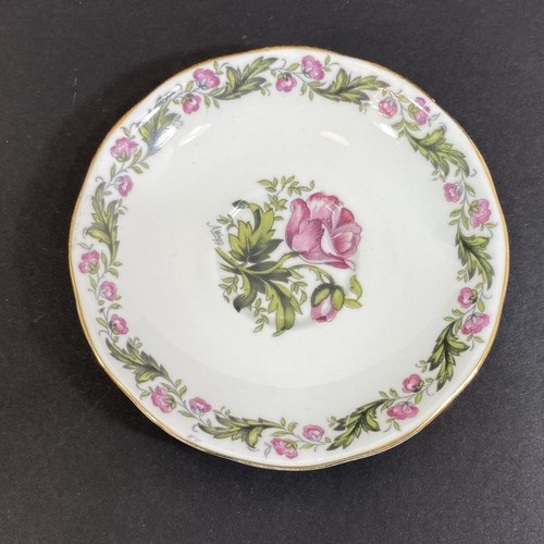 Taza y platillo Royal Albert Cotswold hueso China Inglaterra rosa floral con borde dorado - Imagen 3 de 11