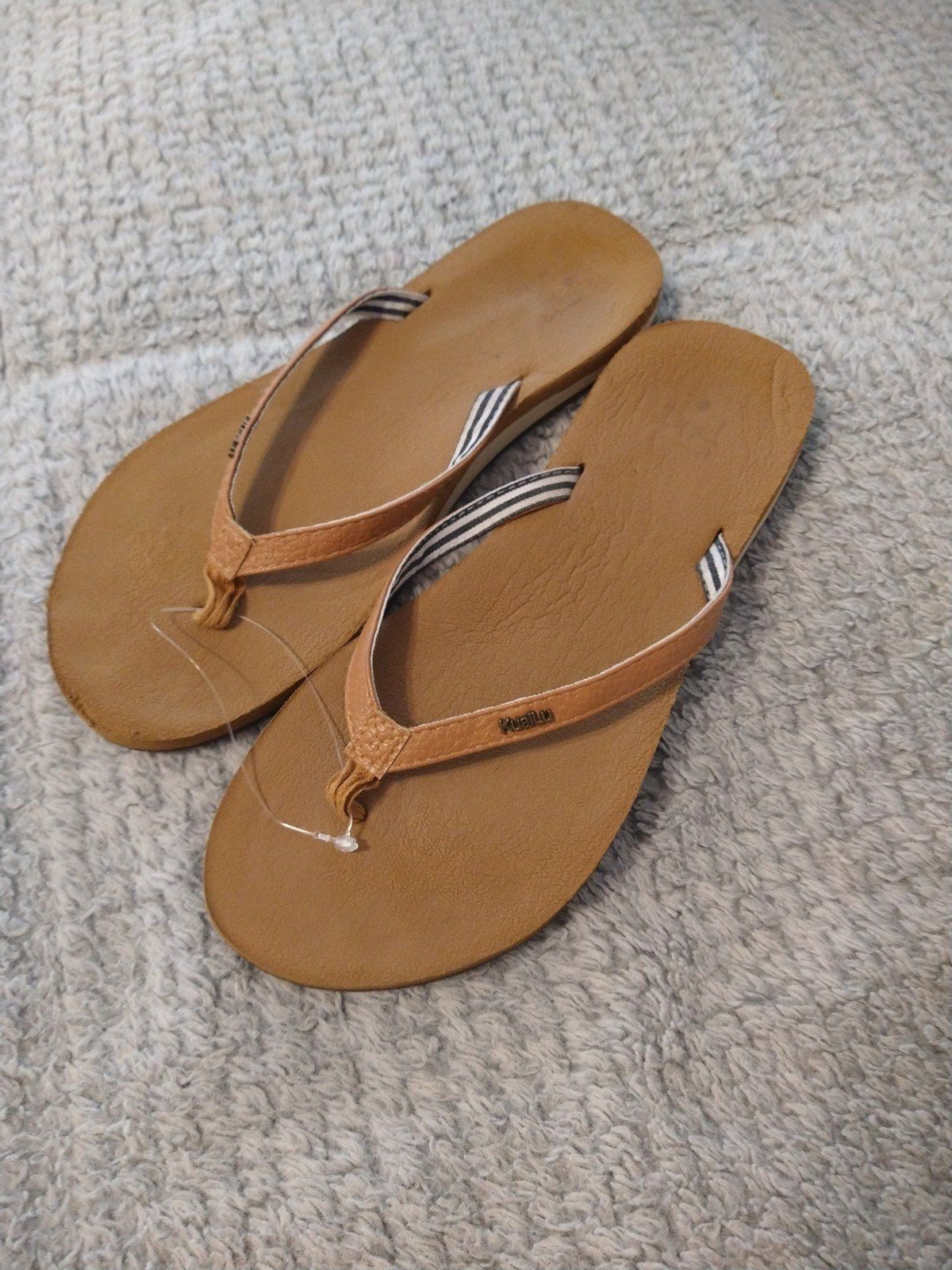 Sandalias chanclas Kailu color tostado