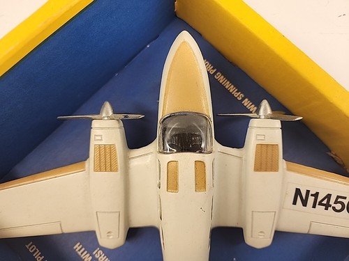 1977 VINTAGE HUBLEY GABRIEL WHEELS-UP SKY SKIPPER DIE-CAST V TAIL PROP AIRPLANE - Picture 7 of 9