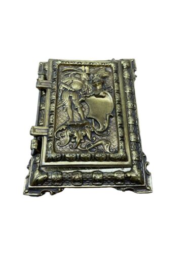RARE VINTAGE - SOLID BRASS HEAVY POLAROID PHOTO ALBUM WITH KNIGHT RELIEF Ornate - Picture 1 of 3