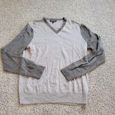 Express 100 extra fine Merino WOOL Medium V-neck gray long sleeve sweater