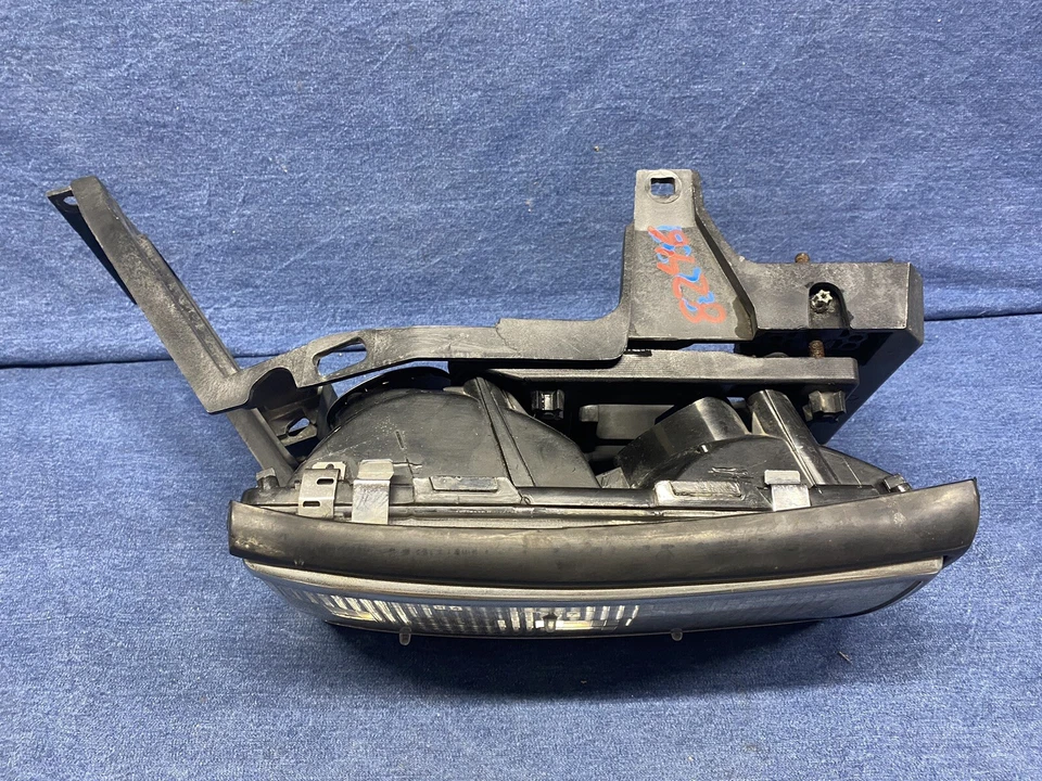 Faro derecho Cadillac Deville 1994 1995 1996 y panel de montaje OEM #1 Foto 4 de 4