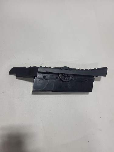 1992 Corvette C4 Dash Vent Outlet Ctr Drivers Right GM 10086046 OEM 10086256 - Picture 2 of 8