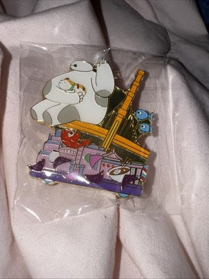 Disney Big Hero 6 Baymax And Mochi Harmony in Color Parade Pin