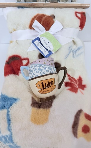 Neu GILMORE GIRLS Stapeltasse Dragonfly Inn Luke’s & Fall Icon Plüschdecke - Bild 2 von 6