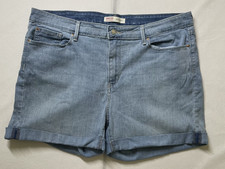 Signature by Levi Strauss Mid Rise Denim Cuffed Shorts Blue Women Size 18-C