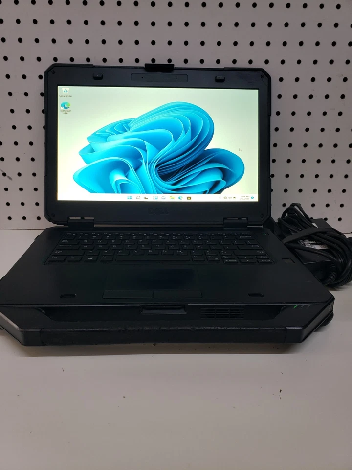 Dell Latitude 5414 Rugged Intel i7-6600U@2.60GHz 16GB RAM, 1TB GB SSD* WIN11 - Image 3 of 4