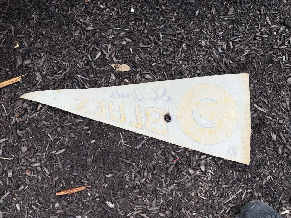 RARE Vintage NHL 1970 St Louis Blues Pennant Full Size Small Hole See Photos - Image 3 of 3